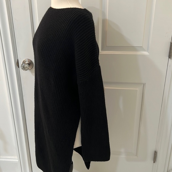 Zara Sweaters - ZARA Single Arm Poncho